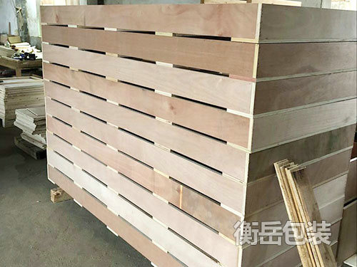 木箱